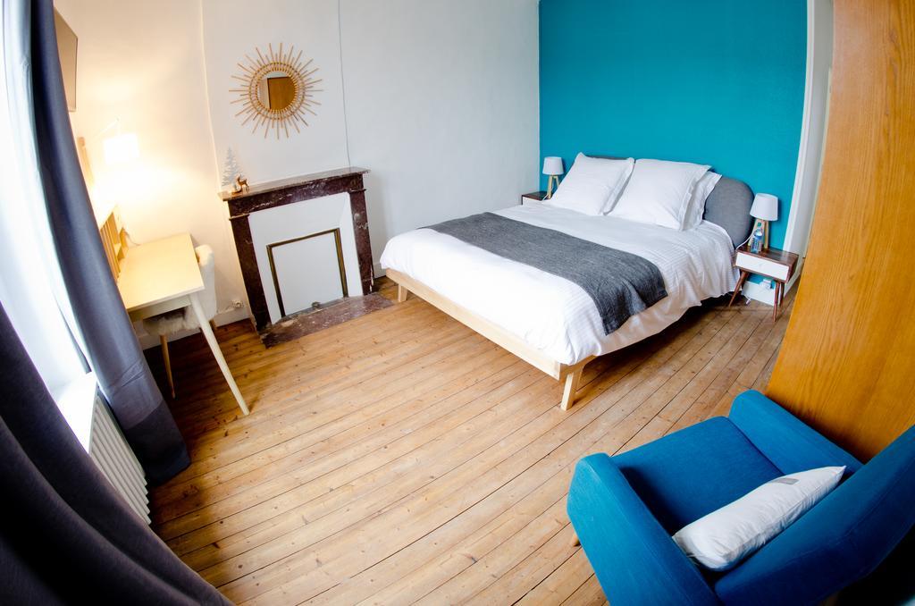 La Tour Louise Bed and Breakfast Μπαγιέ Δωμάτιο φωτογραφία