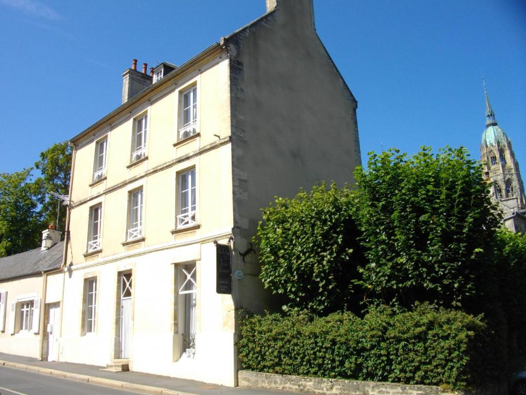 La Tour Louise Bed and Breakfast Μπαγιέ Εξωτερικό φωτογραφία