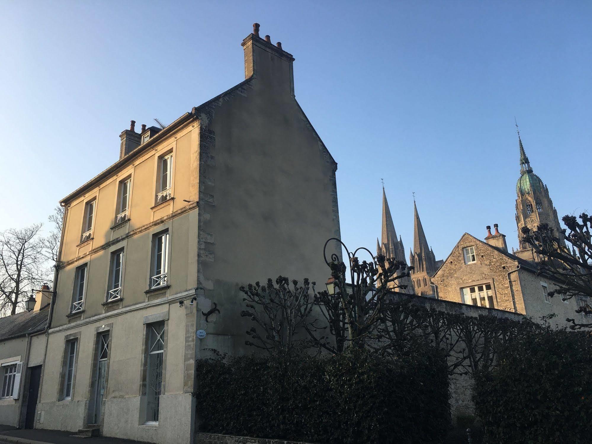 La Tour Louise Bed and Breakfast Μπαγιέ Εξωτερικό φωτογραφία